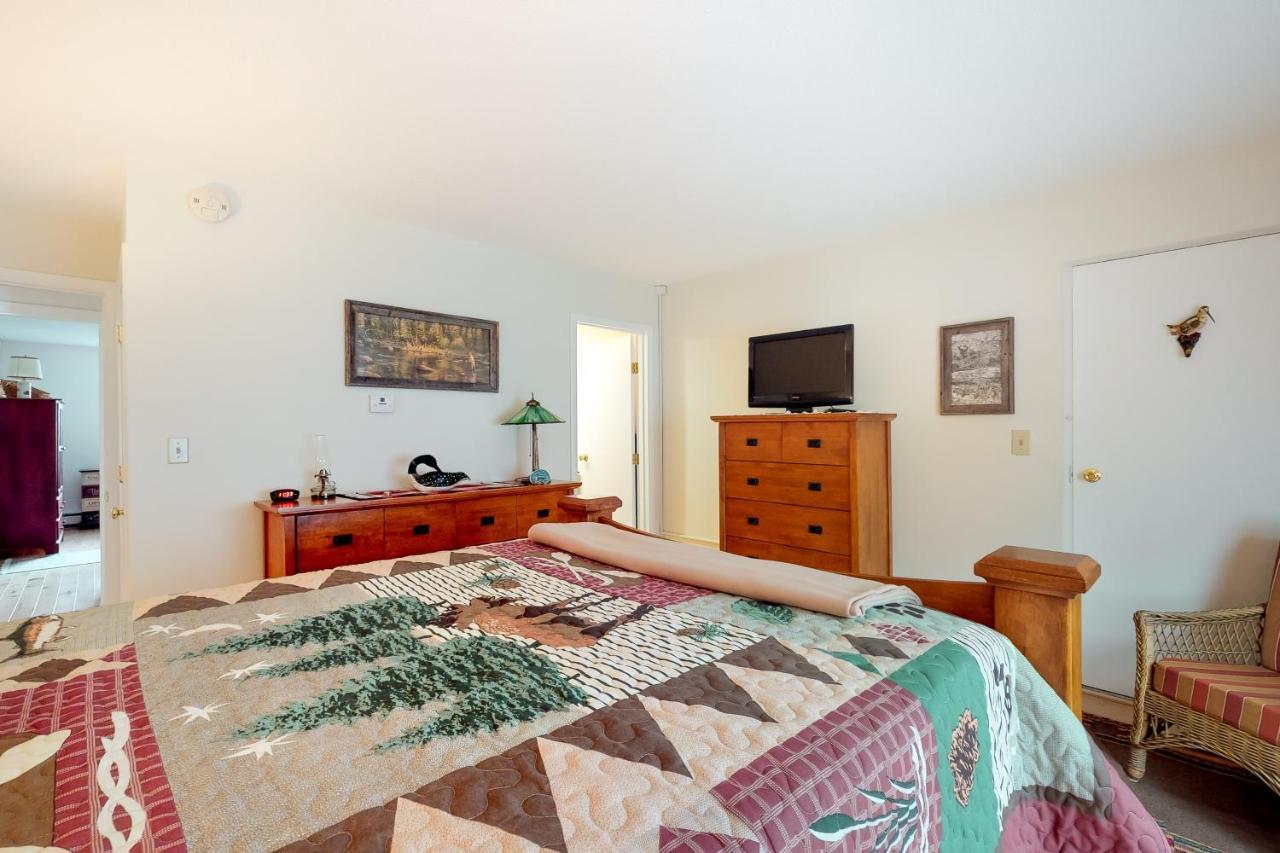 Squaw Village Condo Greenville Room photo