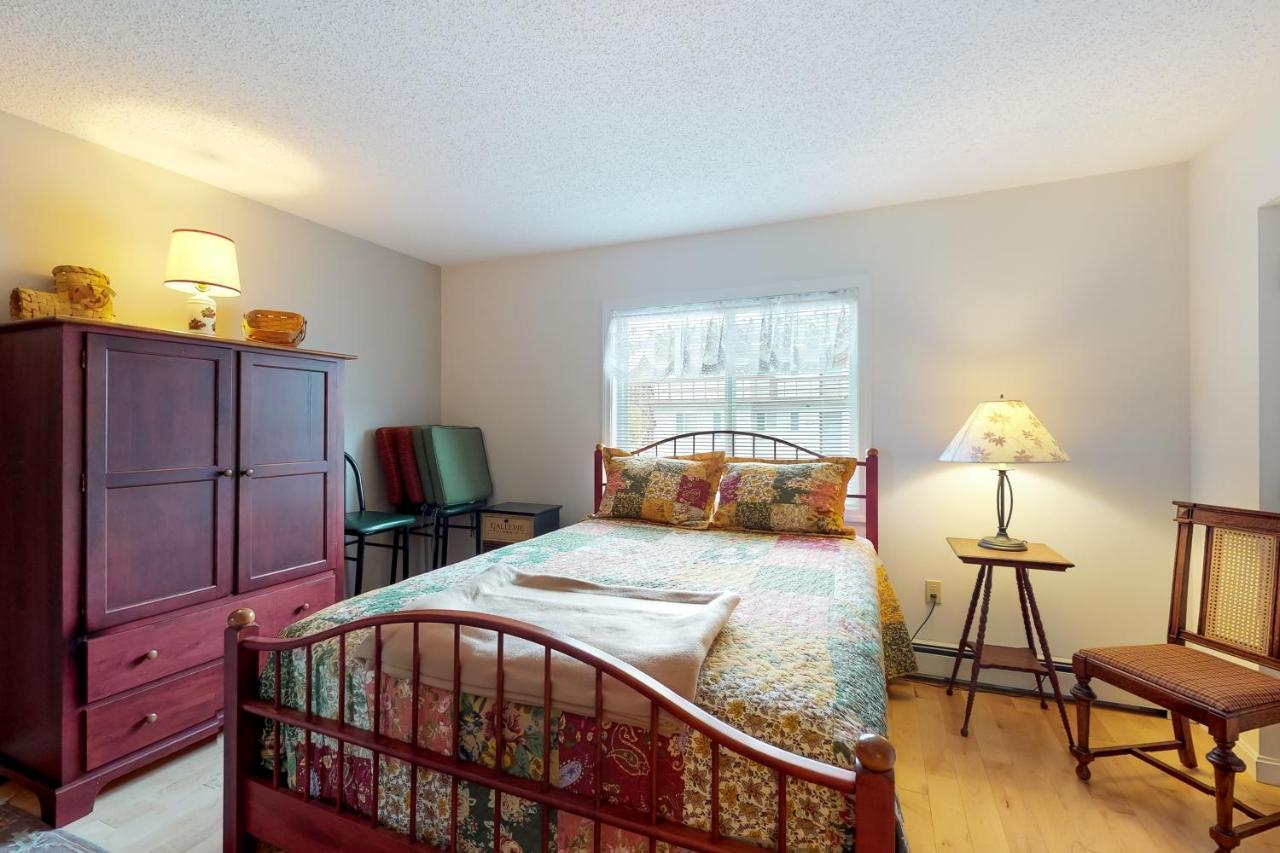 Squaw Village Condo Greenville Room photo